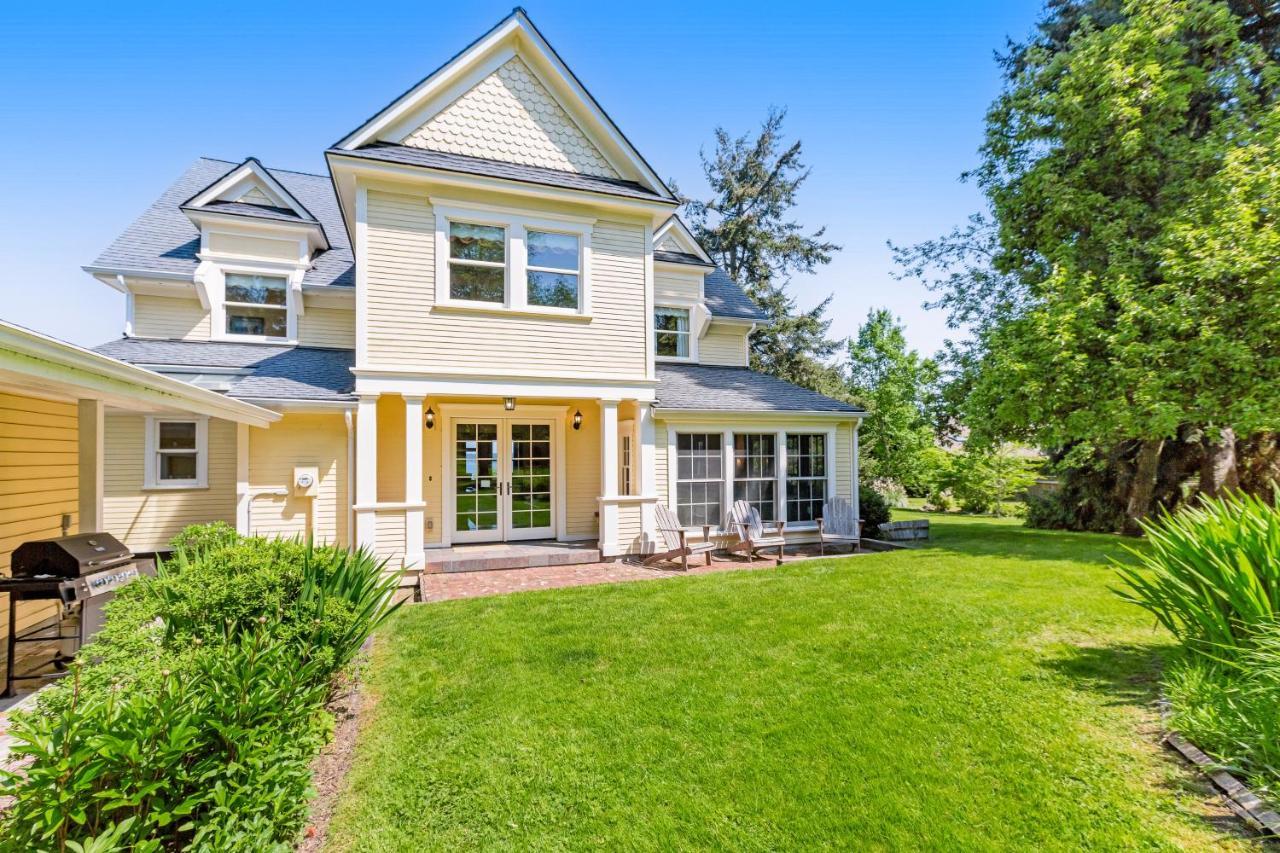 Marty'S Place Langley Exterior foto