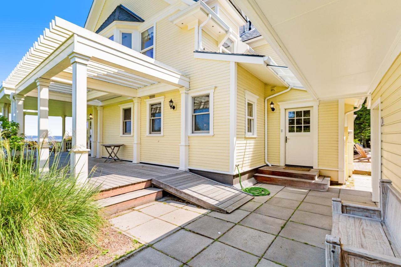 Marty'S Place Langley Exterior foto