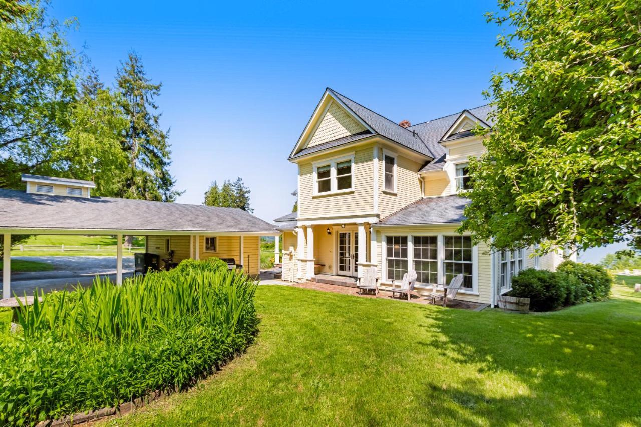 Marty'S Place Langley Exterior foto
