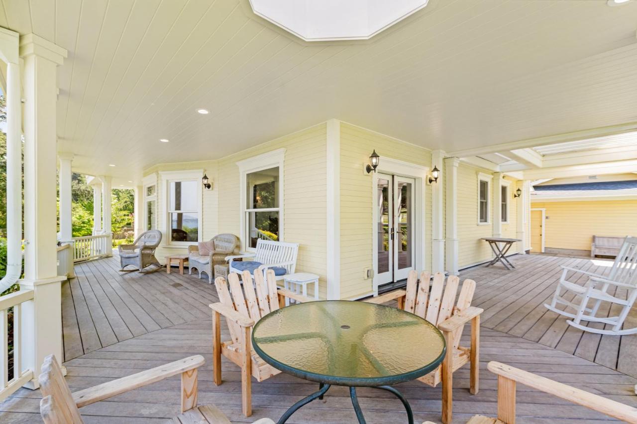 Marty'S Place Langley Exterior foto